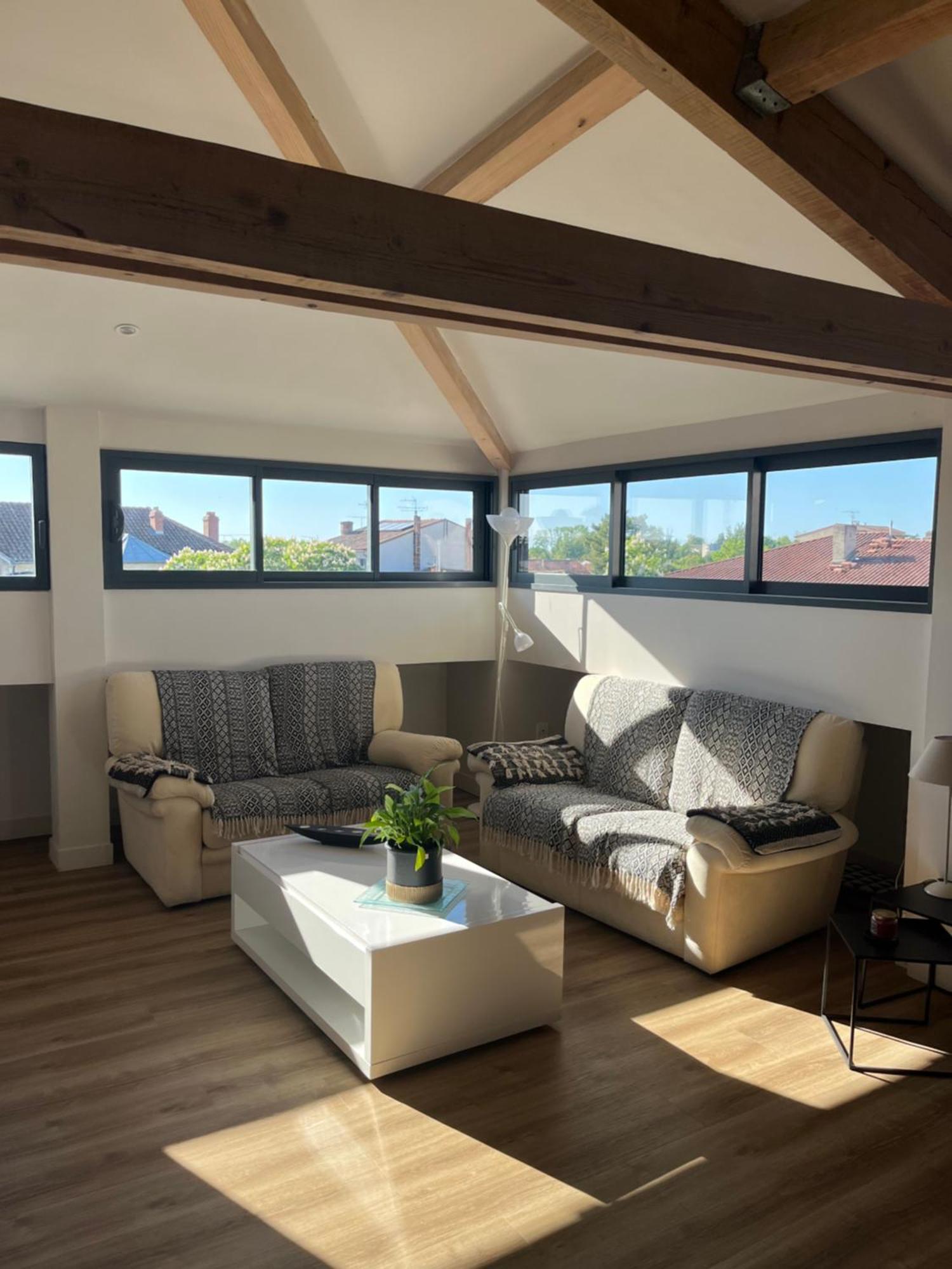 Loft Villebourbon 40 M2 Avec Parking Montauban Luaran gambar